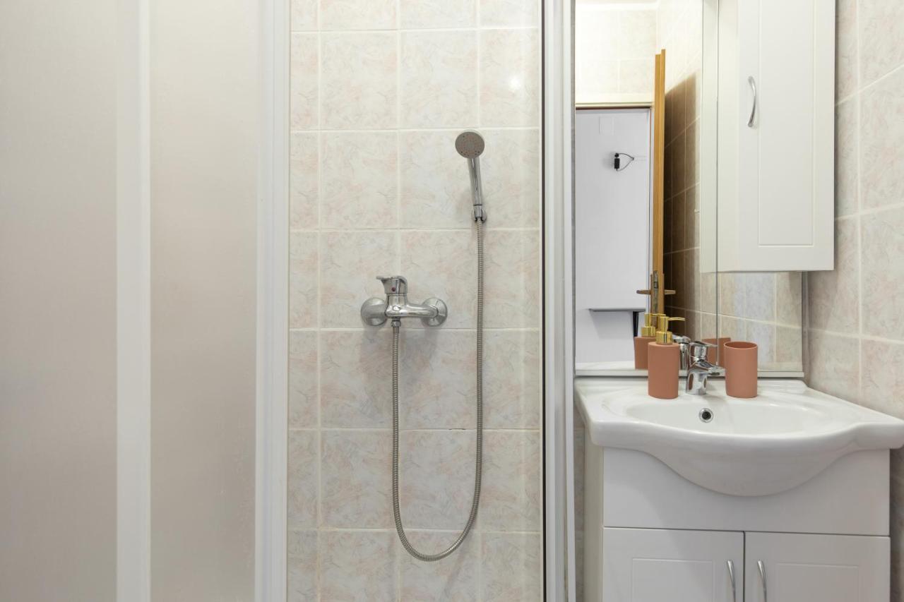 Apartment & Rooms Ivica คิร์ก ภายนอก รูปภาพ